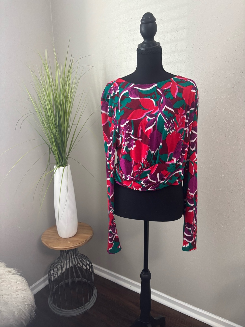 Bar III Red, Green & Purple Floral Long-Sleeve Cropped Top